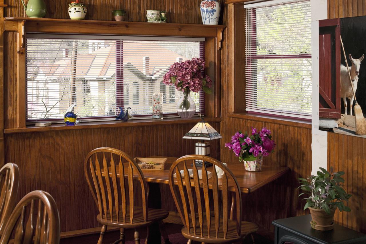 Cliff Cottage Inn, Downtown Bed & Breakfast Eureka Springs Dış mekan fotoğraf